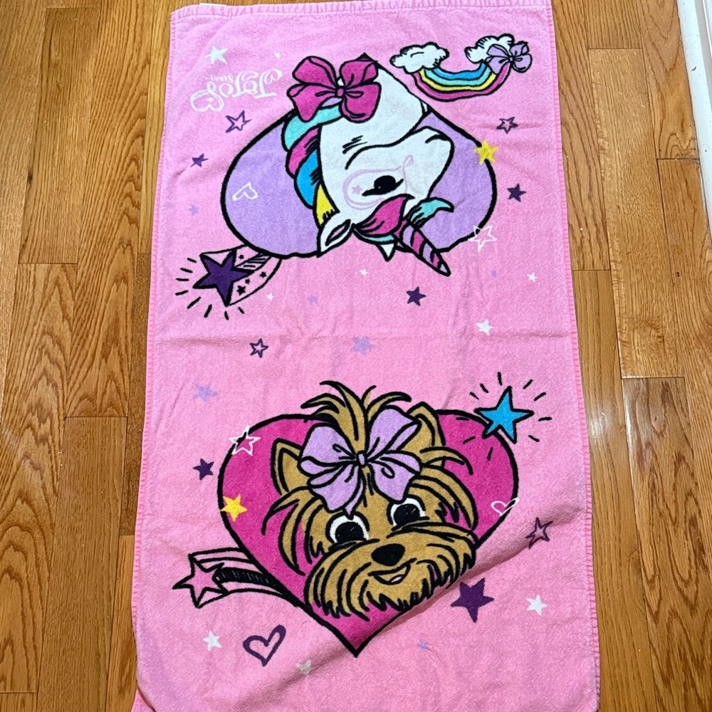 JoJo Siwa Pink Towel with Unicorn and Dog Design + Washcloth